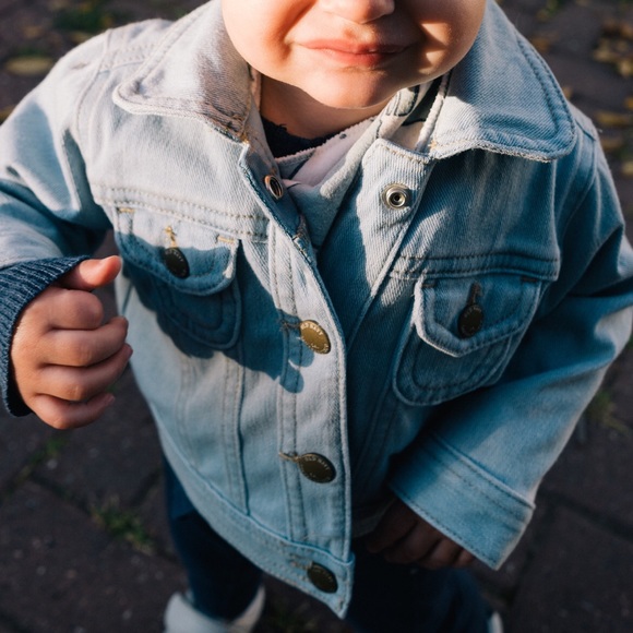 BOGO Old Navy jean denim jacket with snaps - light wash - Picture 5 of 5